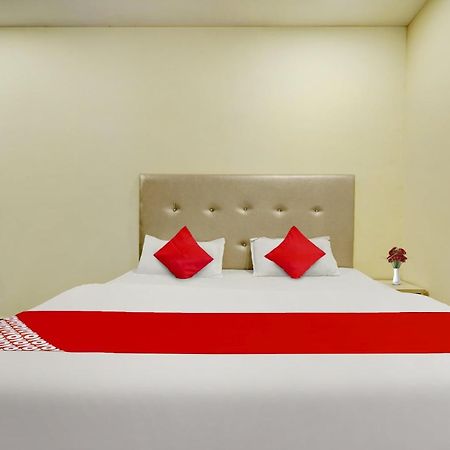 Oyo Flagship The Chirag Resort Bhandāra Exterior foto